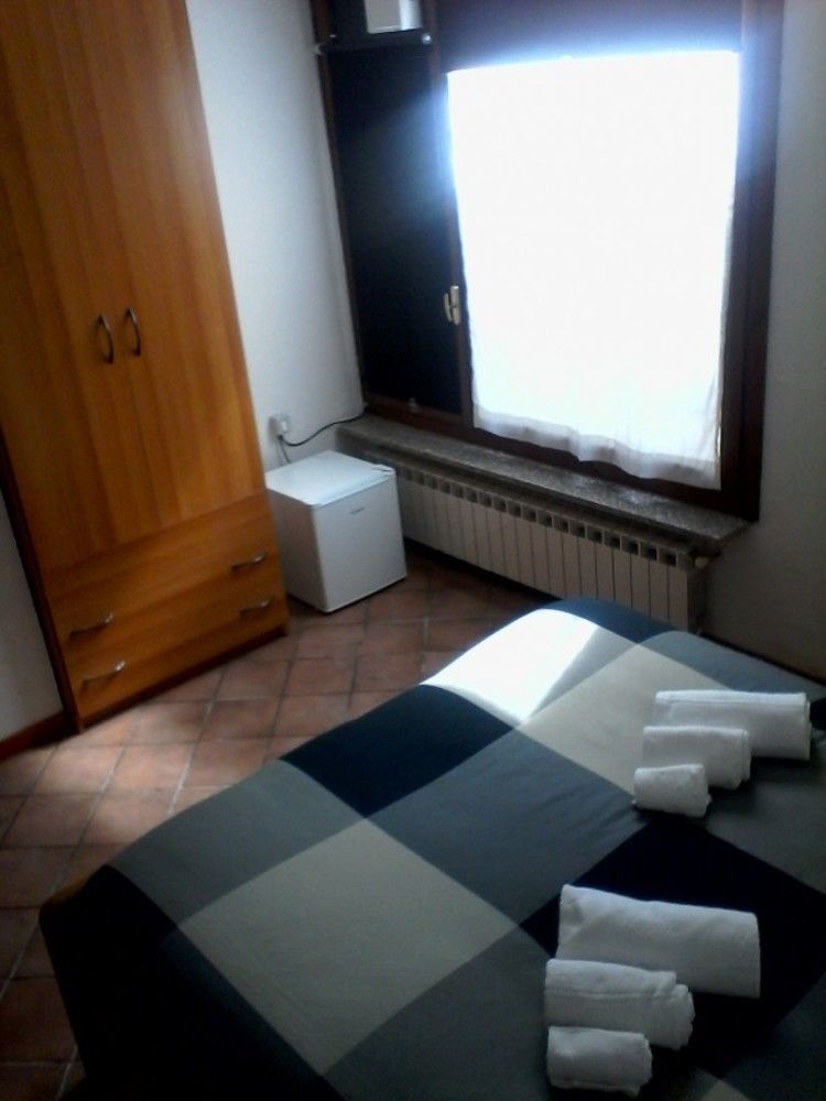 Bed & Breakfast Orio Easy Airport Azzano San Paolo Exterior foto