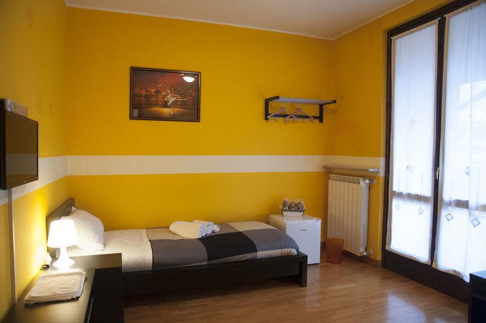 Bed & Breakfast Orio Easy Airport Azzano San Paolo Exterior foto